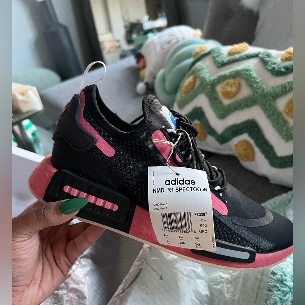 Adidas x NASA NMD_R1 SPECTOO Sneakers